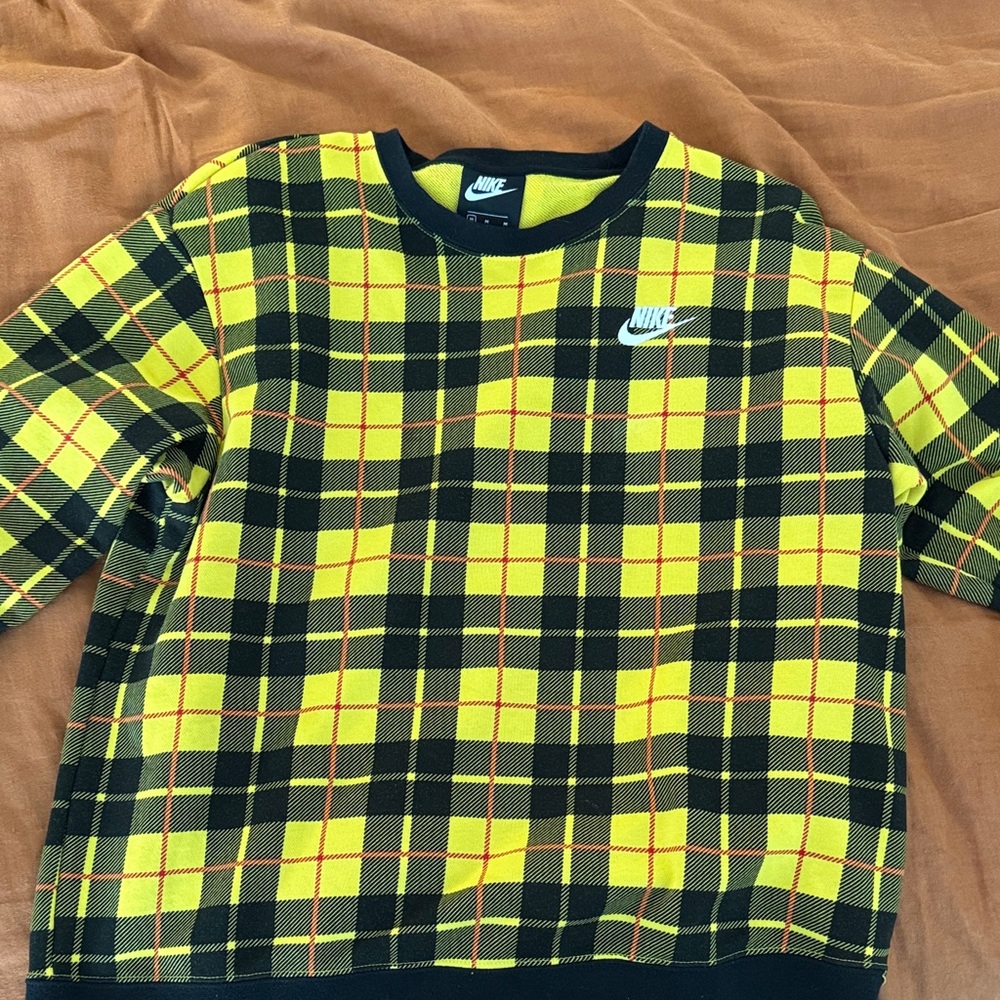 Nike Men's Black and Yellow Plaid Crewneck Sweater
